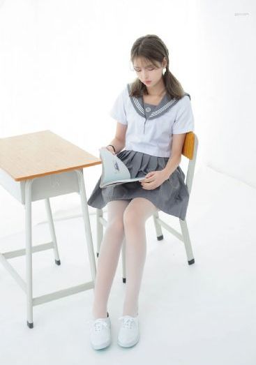 裸体吃奶玩乳60分钟视频