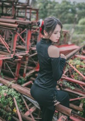 娇妻在我面前被黑人撑爆视频
