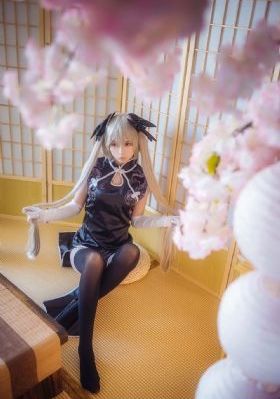 女式开襟睡衣裙子做双人运动动漫