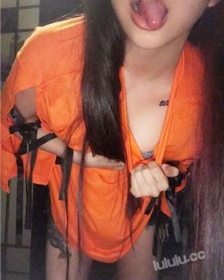 用我的手指来扰乱打烊后仅剩俩个